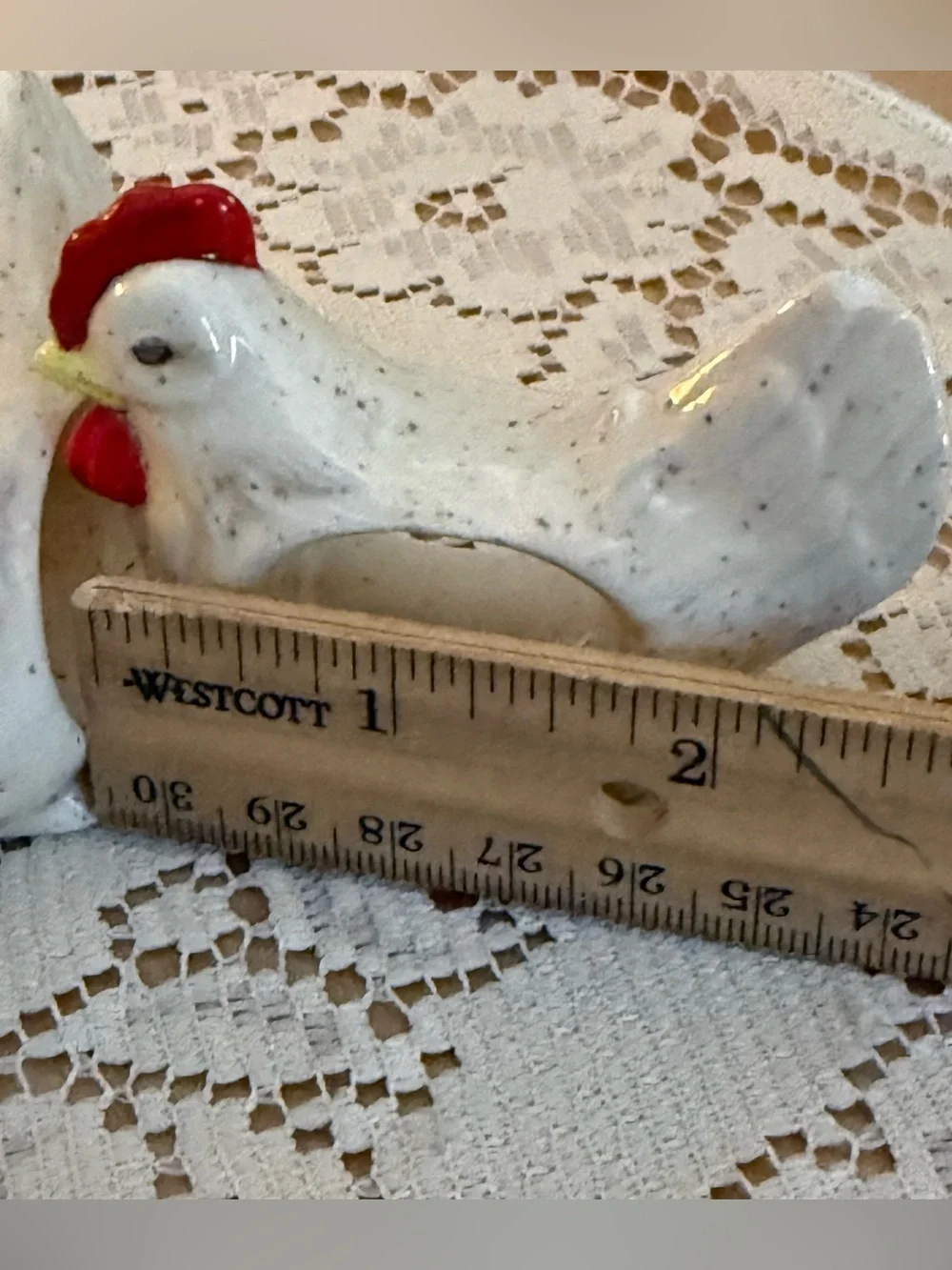 Vintage Set of 4 Speckled Ceramic Rooster Napkin Ring Holders